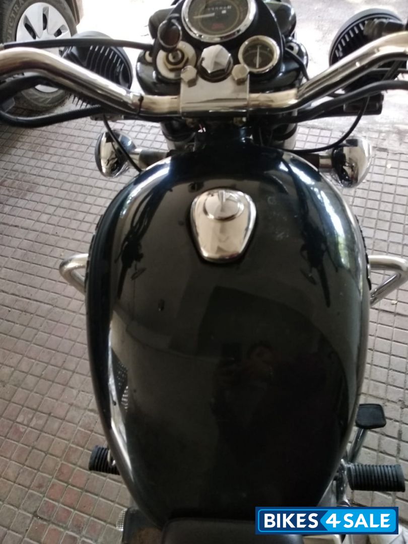Black Royal Enfield Bullet 350 ES