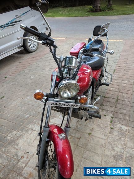 Bajaj Avenger 220 DTS-i