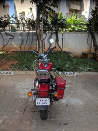 Bajaj Avenger 220 DTS-i