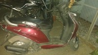 Red Honda Activa i