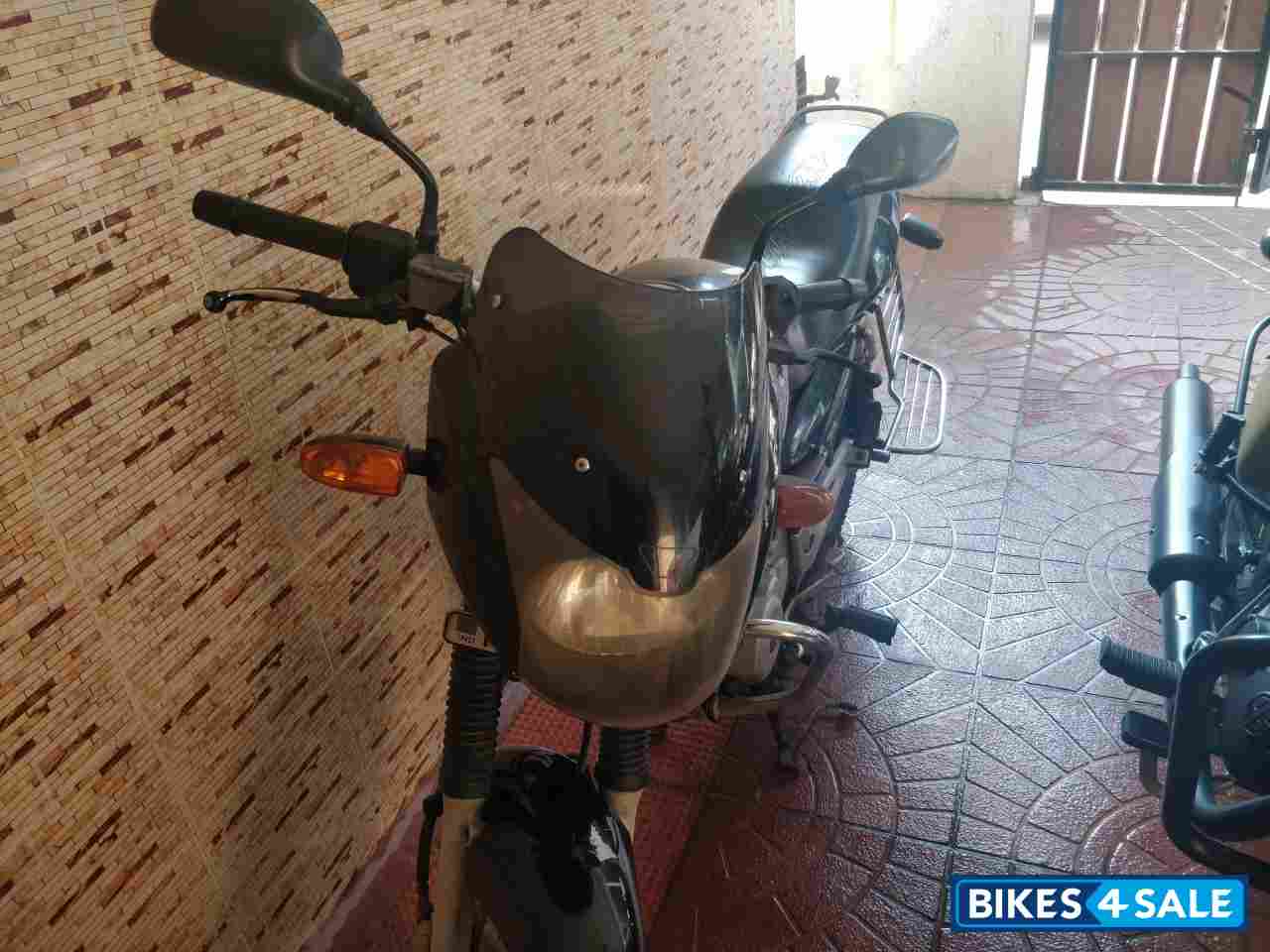 Black Bajaj Pulsar 150 DTSi Black Bajaj Pulsar 150 DTSi