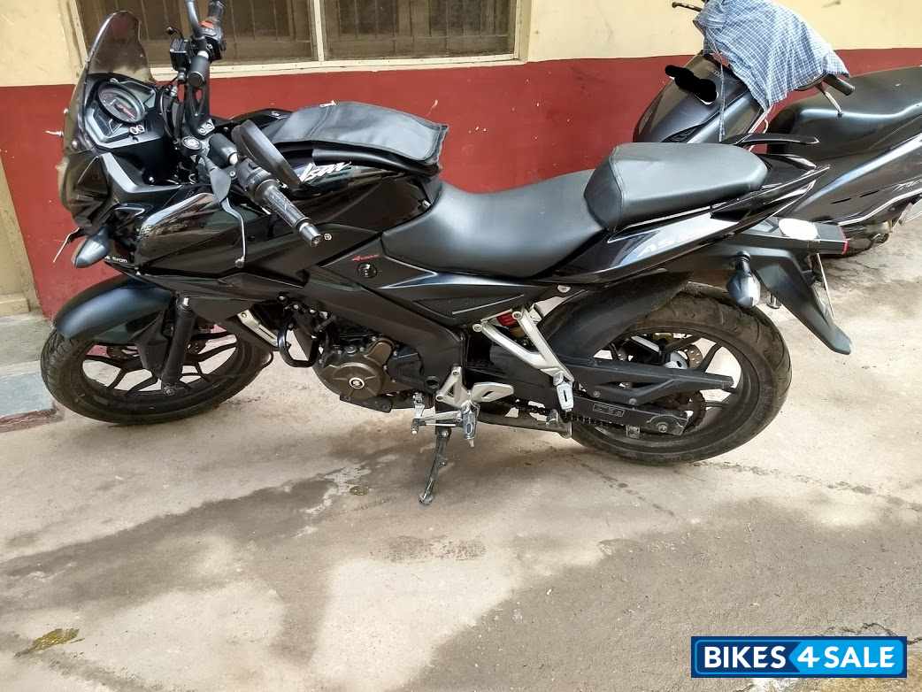 Bajaj Pulsar AS 200