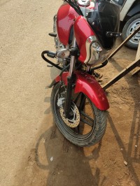 Red Bajaj V15