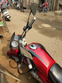 Red Bajaj V15