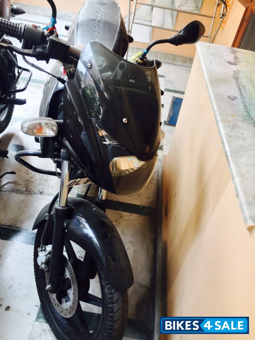 Black Bajaj Pulsar 150 DTSi Black Bajaj Pulsar 150 DTSi