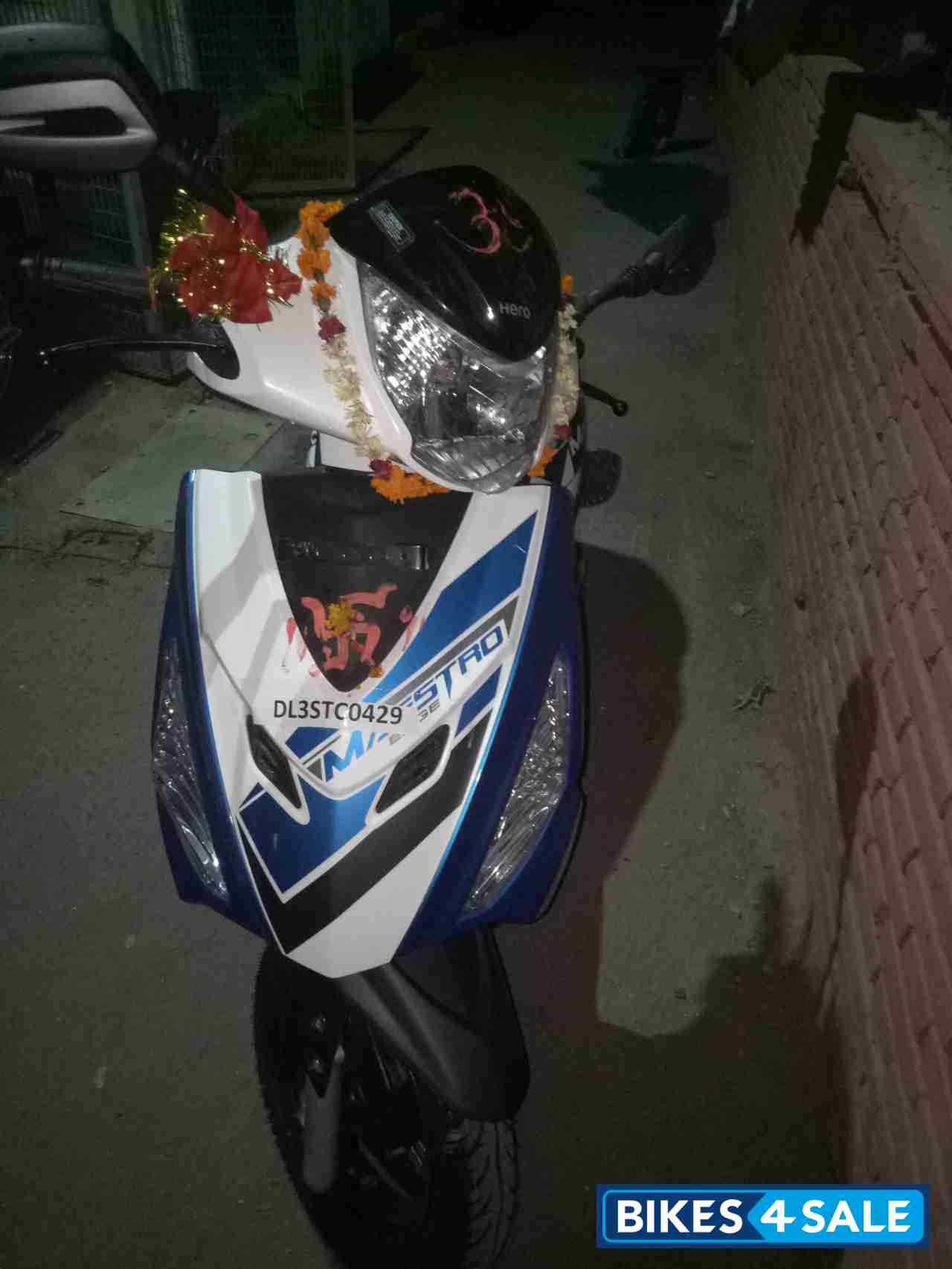 White And Blue Hero Maestro Edge