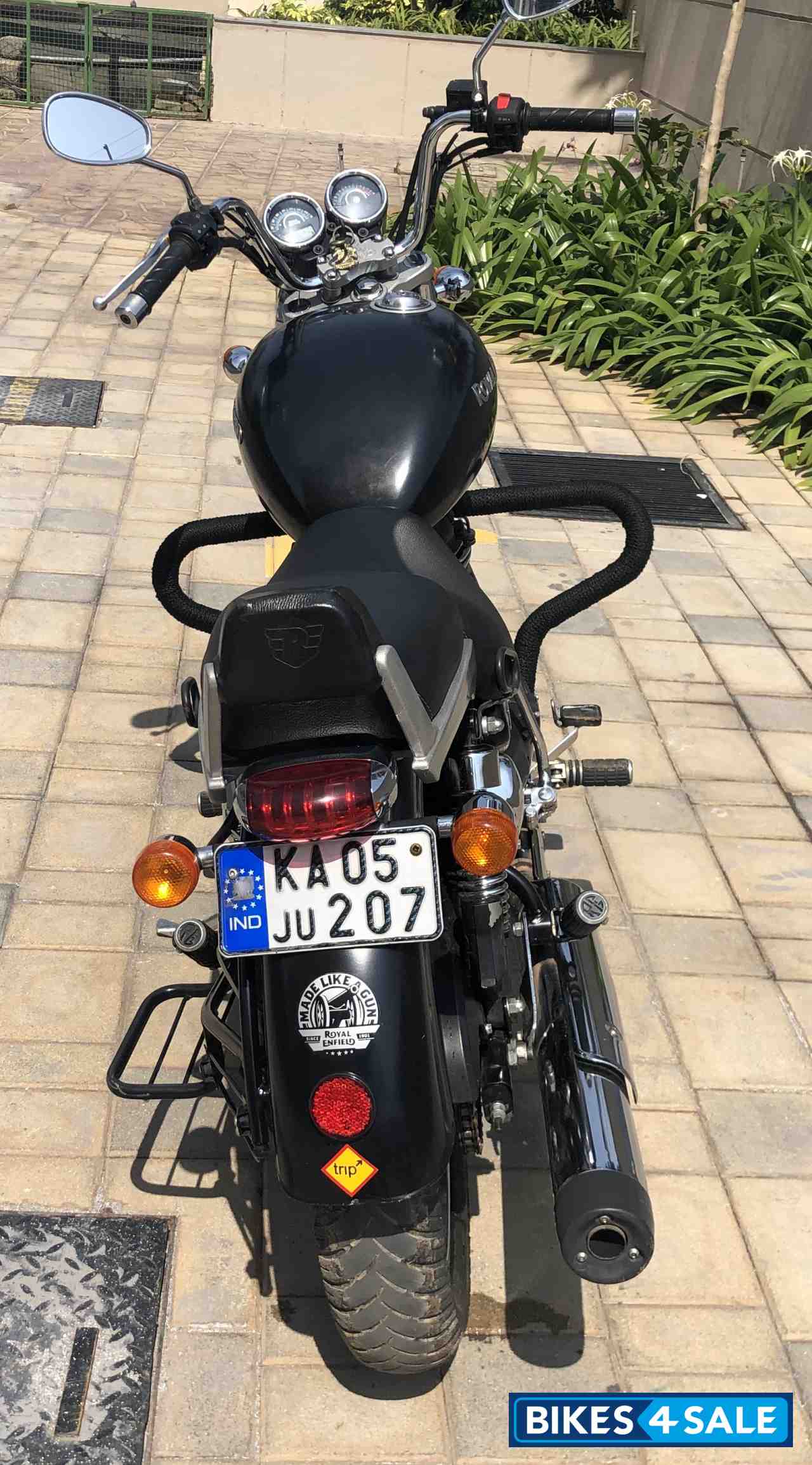 Royal Enfield Thunderbird 350 Royal Enfield Thunderbird 350