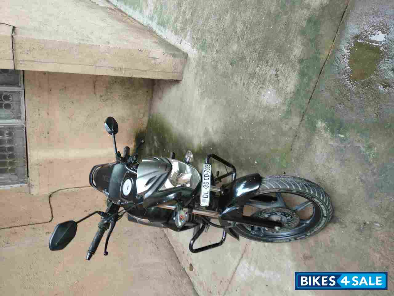 Black Honda CB Trigger Black Honda CB Trigger