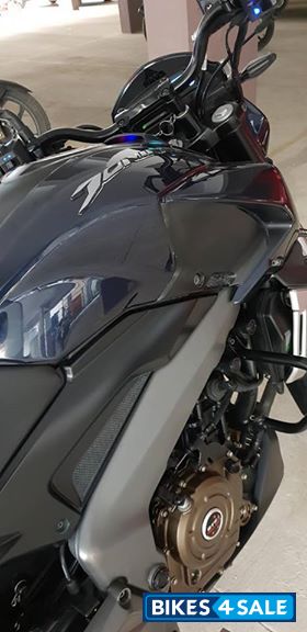 Blue Bajaj Dominar 400 Disc