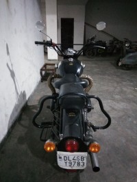 Royal Enfield Classic 500