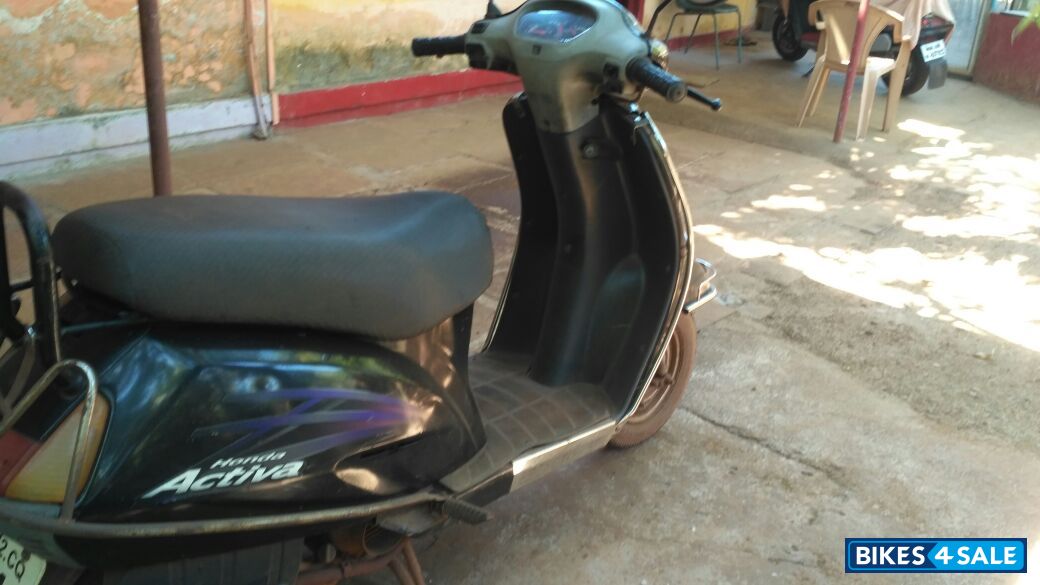 Black Honda Activa