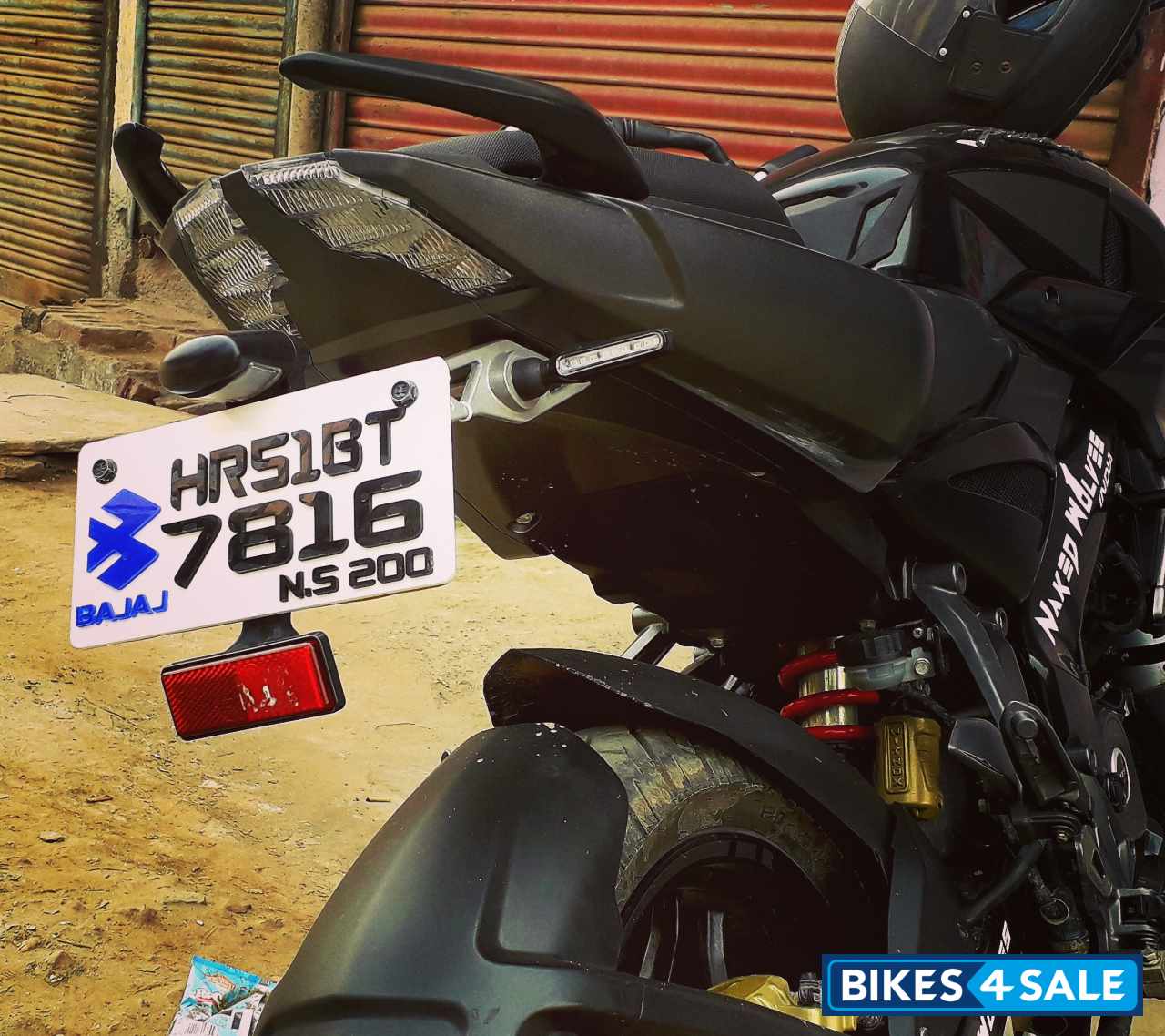 Graphite Black Bajaj Pulsar 200 NS