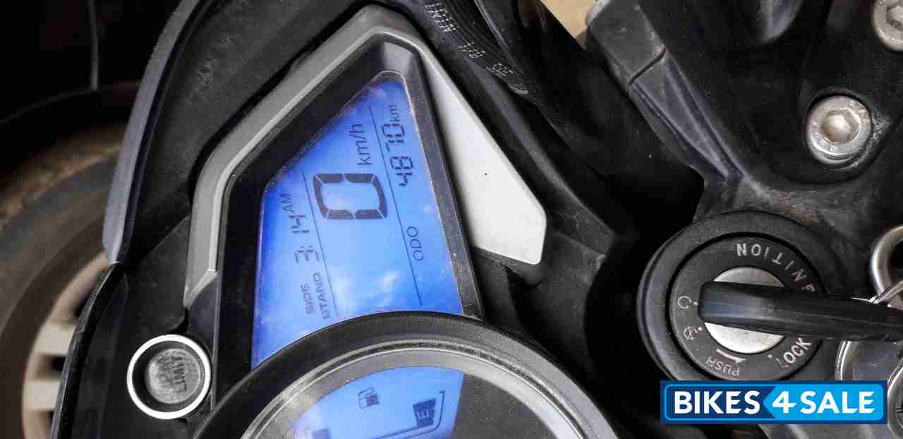 Graphite Black Bajaj Pulsar 200 NS