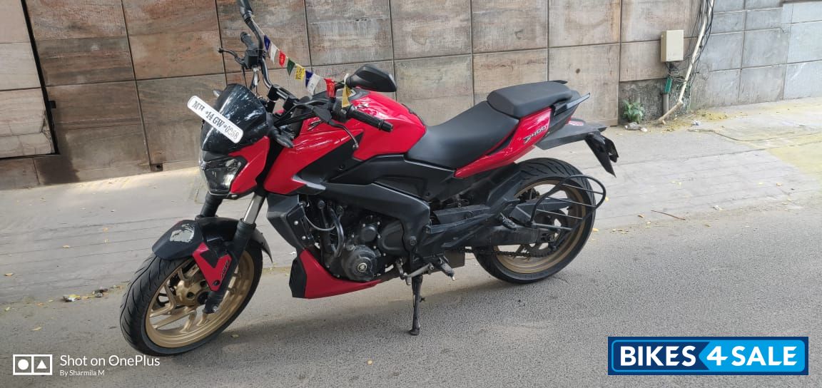 Canyon Red Bajaj Dominar 400 Disc
