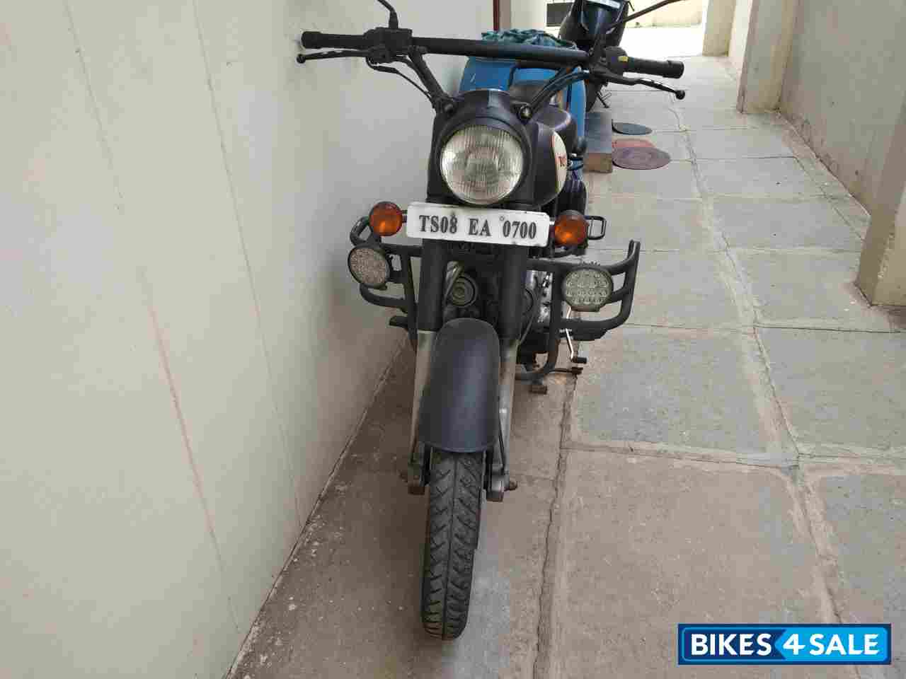 Black Royal Enfield Classic 350