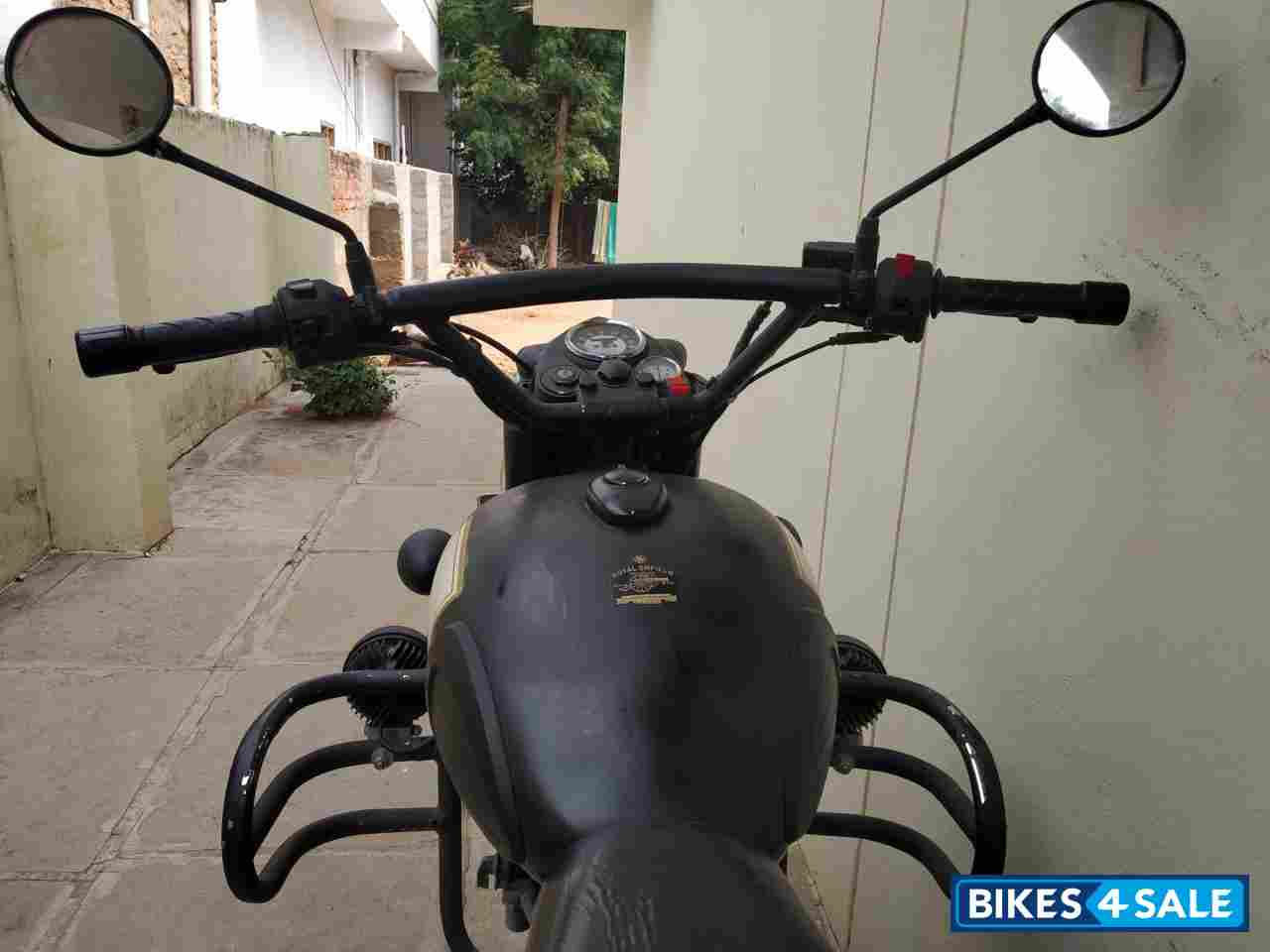 Black Royal Enfield Classic 350