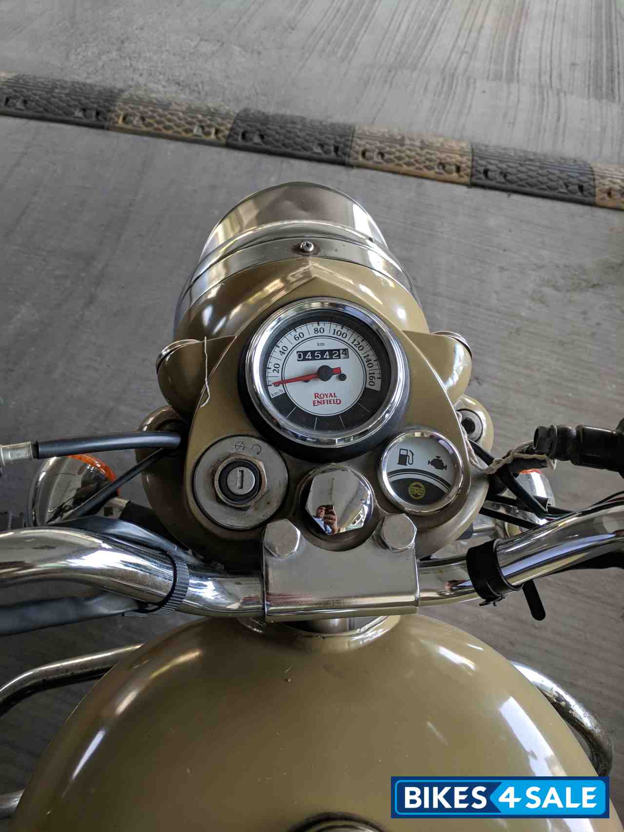 Royal Enfield Classic Desert Storm