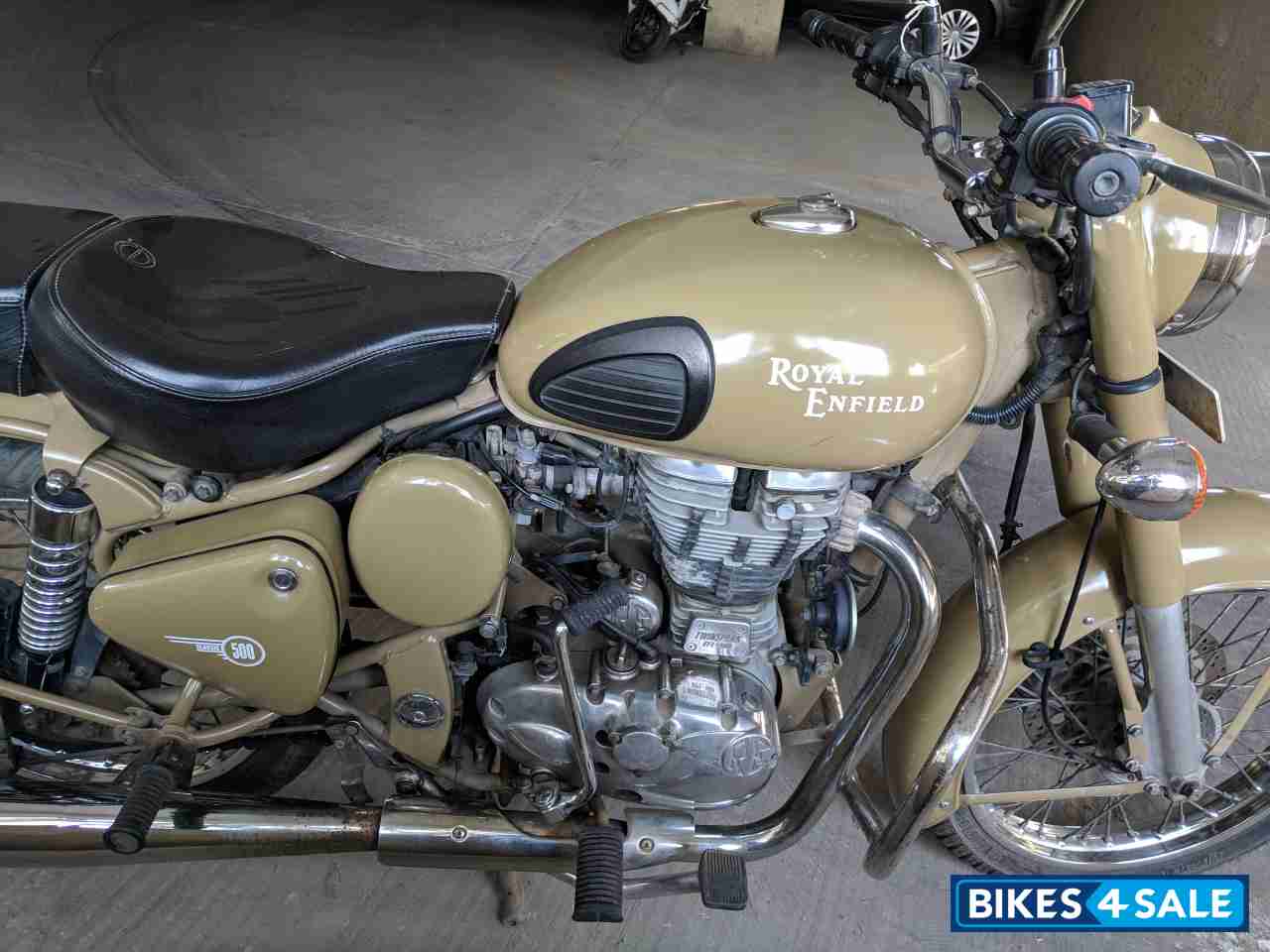Royal Enfield Classic Desert Storm
