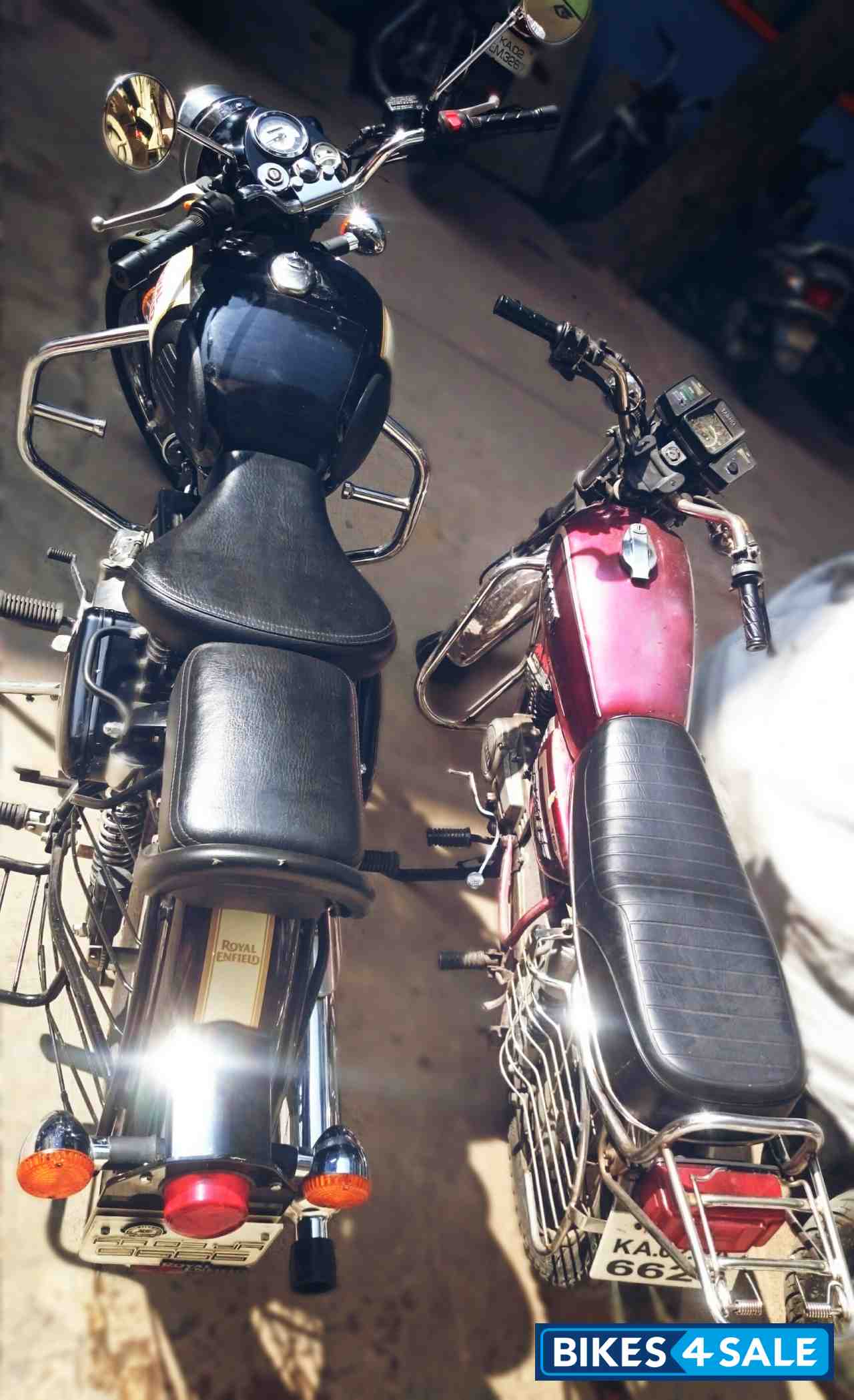 Black Royal Enfield Classic 500 Black Royal Enfield Classic 500