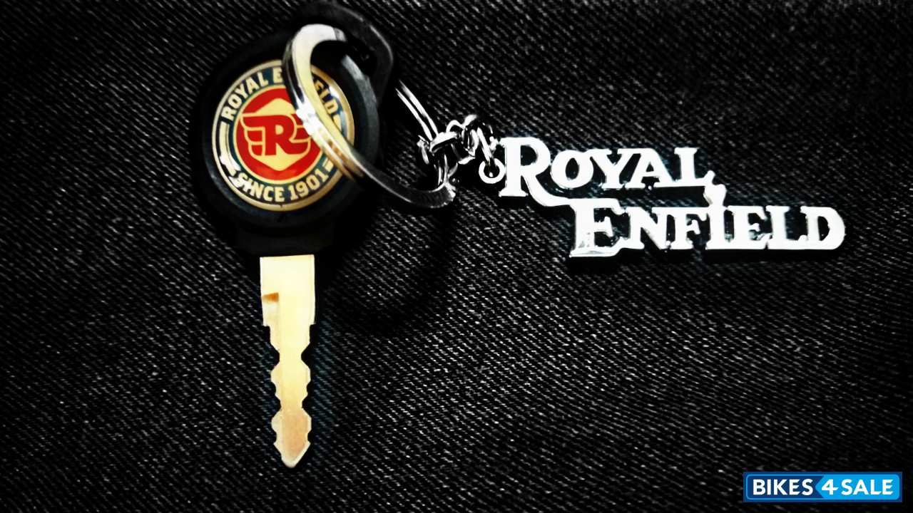 Black Royal Enfield Classic 500 Black Royal Enfield Classic 500