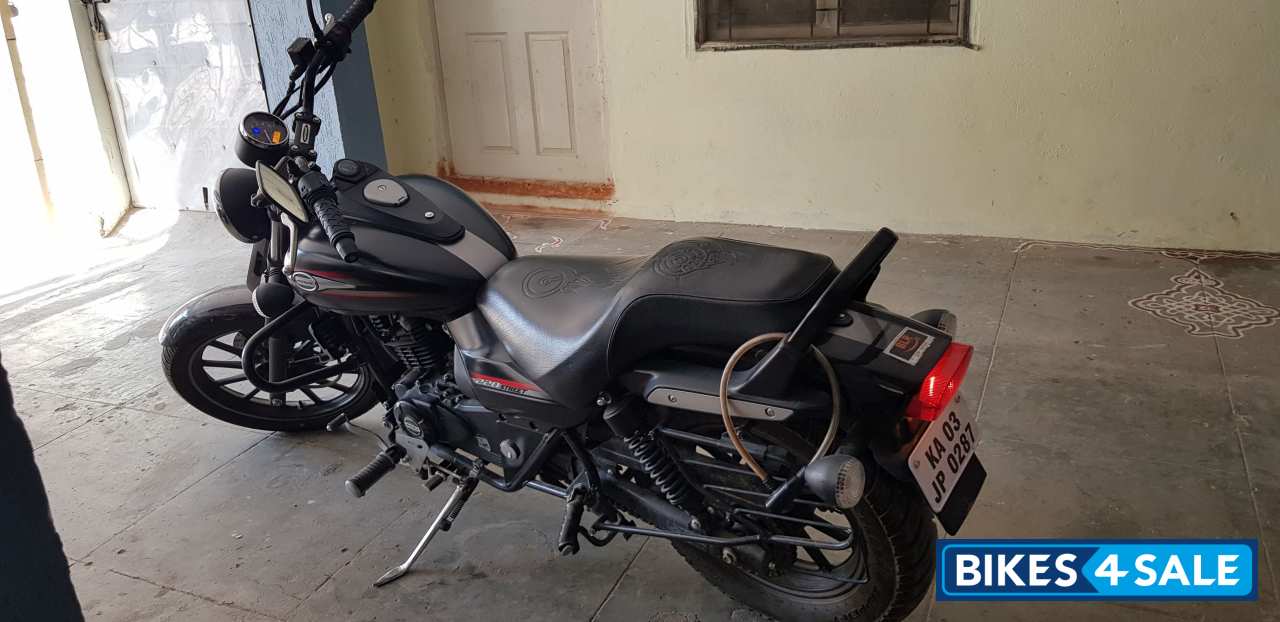 Matt Black Bajaj Avenger Street 220 Matt Black Bajaj Avenger Street 220