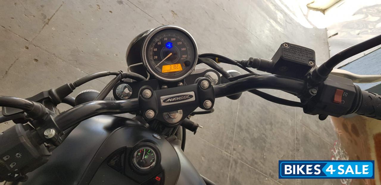 Matt Black Bajaj Avenger Street 220 Matt Black Bajaj Avenger Street 220