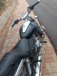 Bajaj Avenger 220 DTS-i