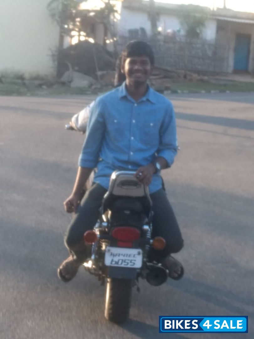 Bajaj Avenger 220 DTS-i