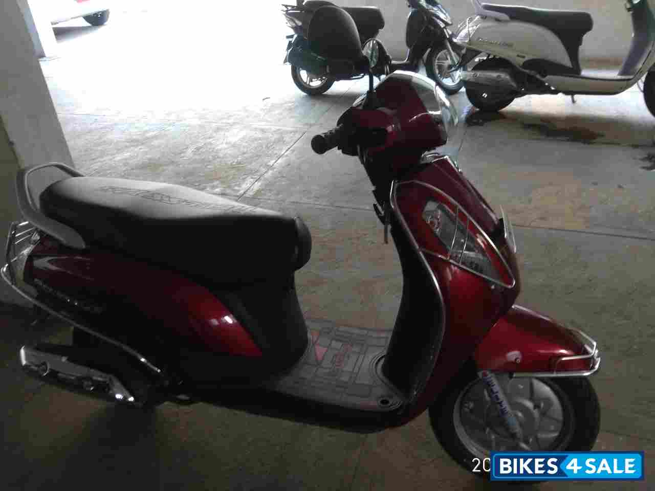 Maroon Suzuki Access 125