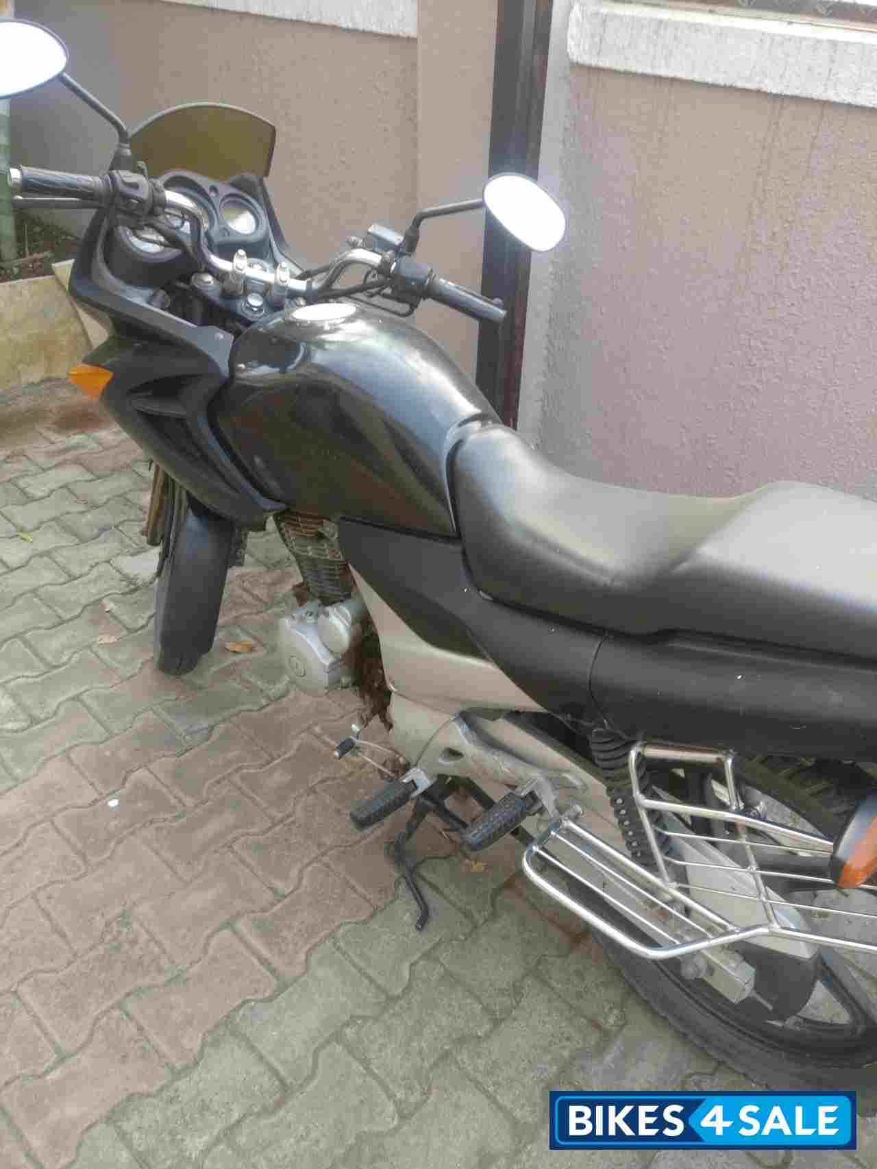 Black Hero Karizma R