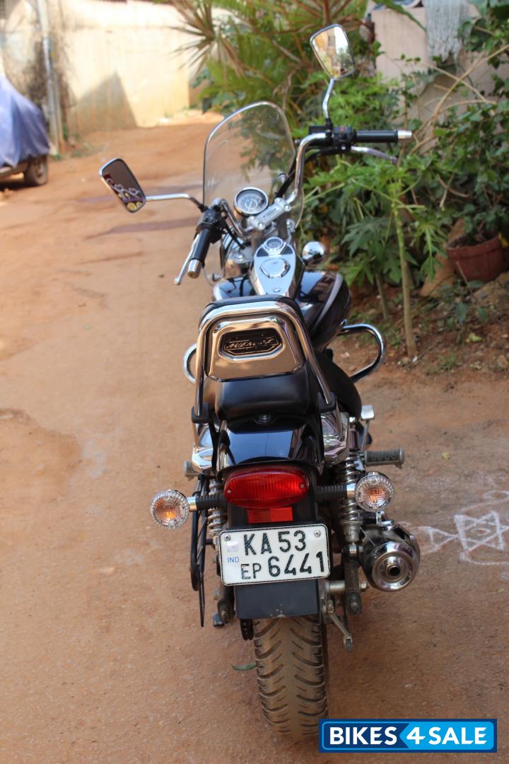 Bajaj Avenger Cruise 220