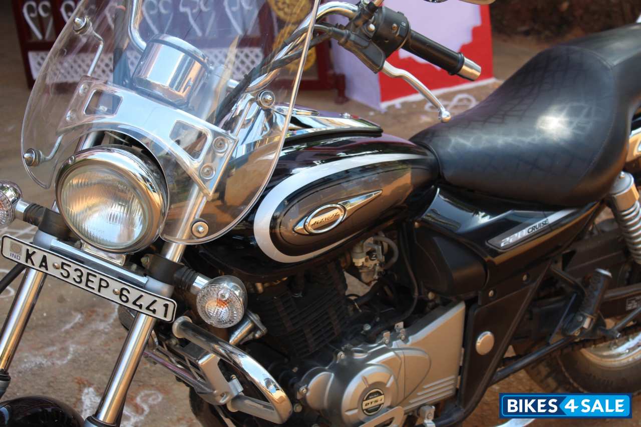 Bajaj Avenger Cruise 220
