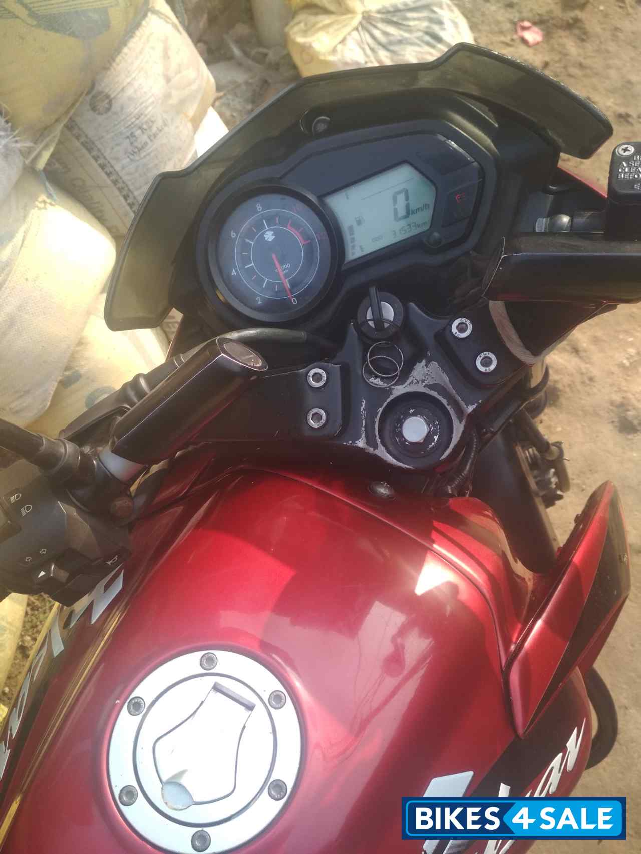 Bajaj Pulsar 135LS