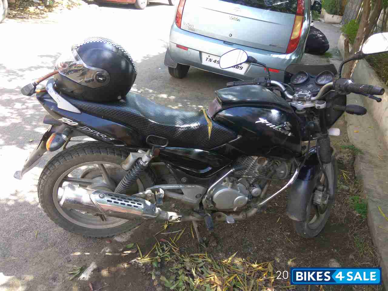Black Bajaj Pulsar 150 DTSi