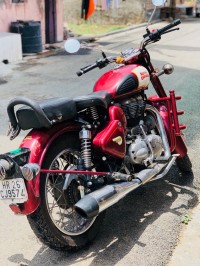 Marron Royal Enfield Classic 350