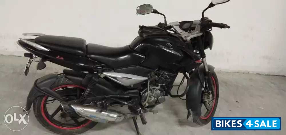 Black Bajaj Pulsar 135LS