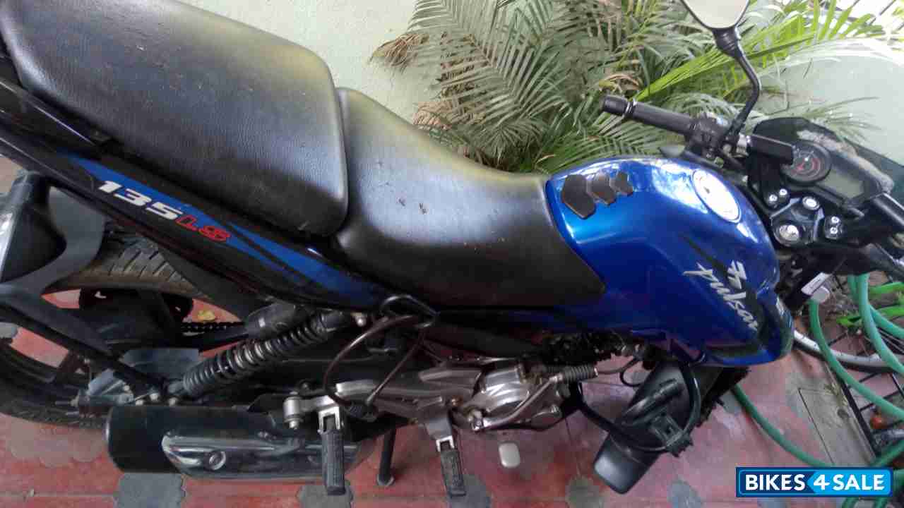 Bajaj Pulsar 135LS