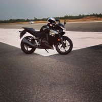 Black Honda CBR 250R