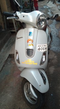Vespa Elegante