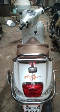 Vespa Elegante