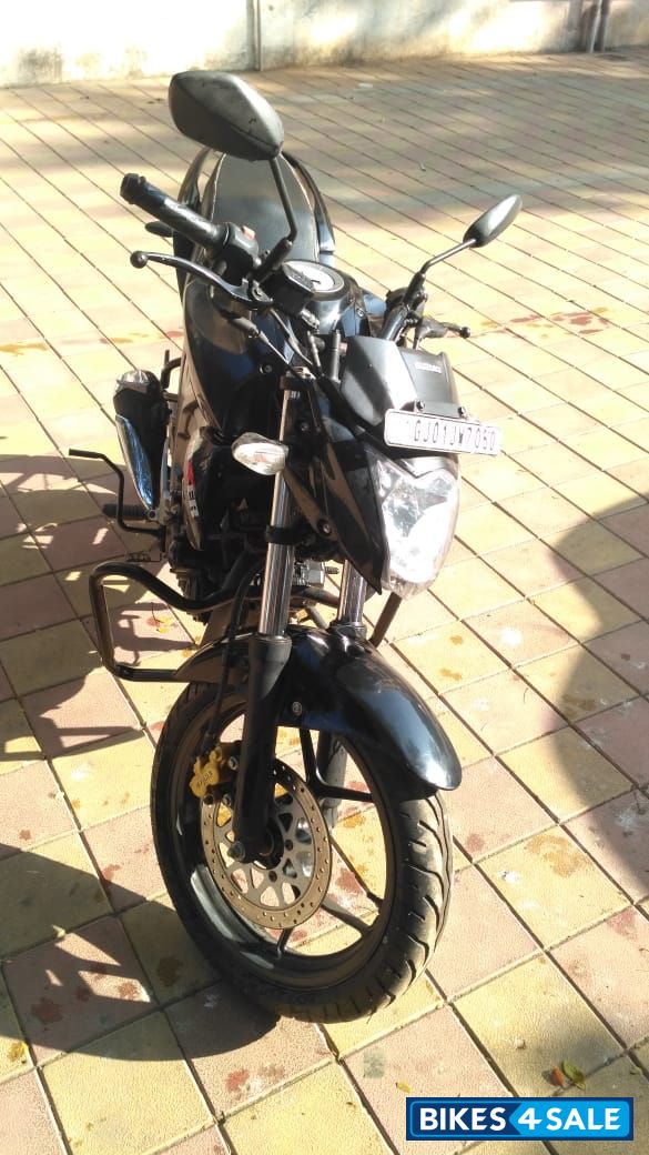 Black Suzuki Gixxer 150