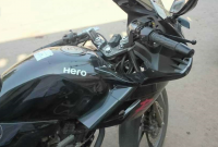 Black Hero Karizma R