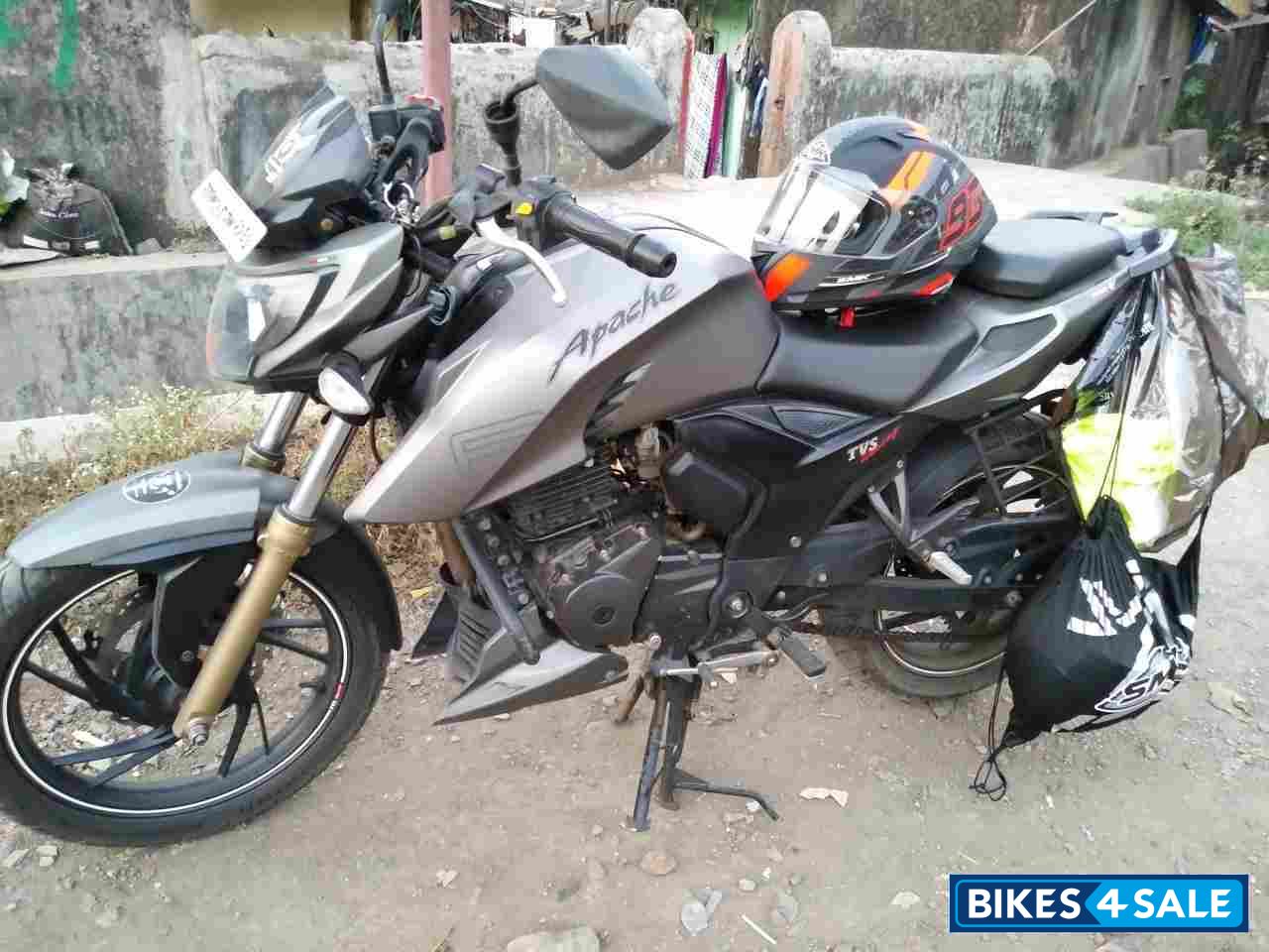 Grey TVS Apache RTR 200 4V