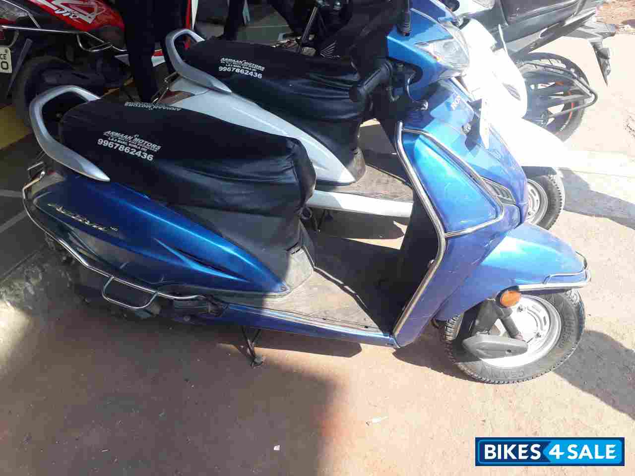 Blue Honda Activa 4G