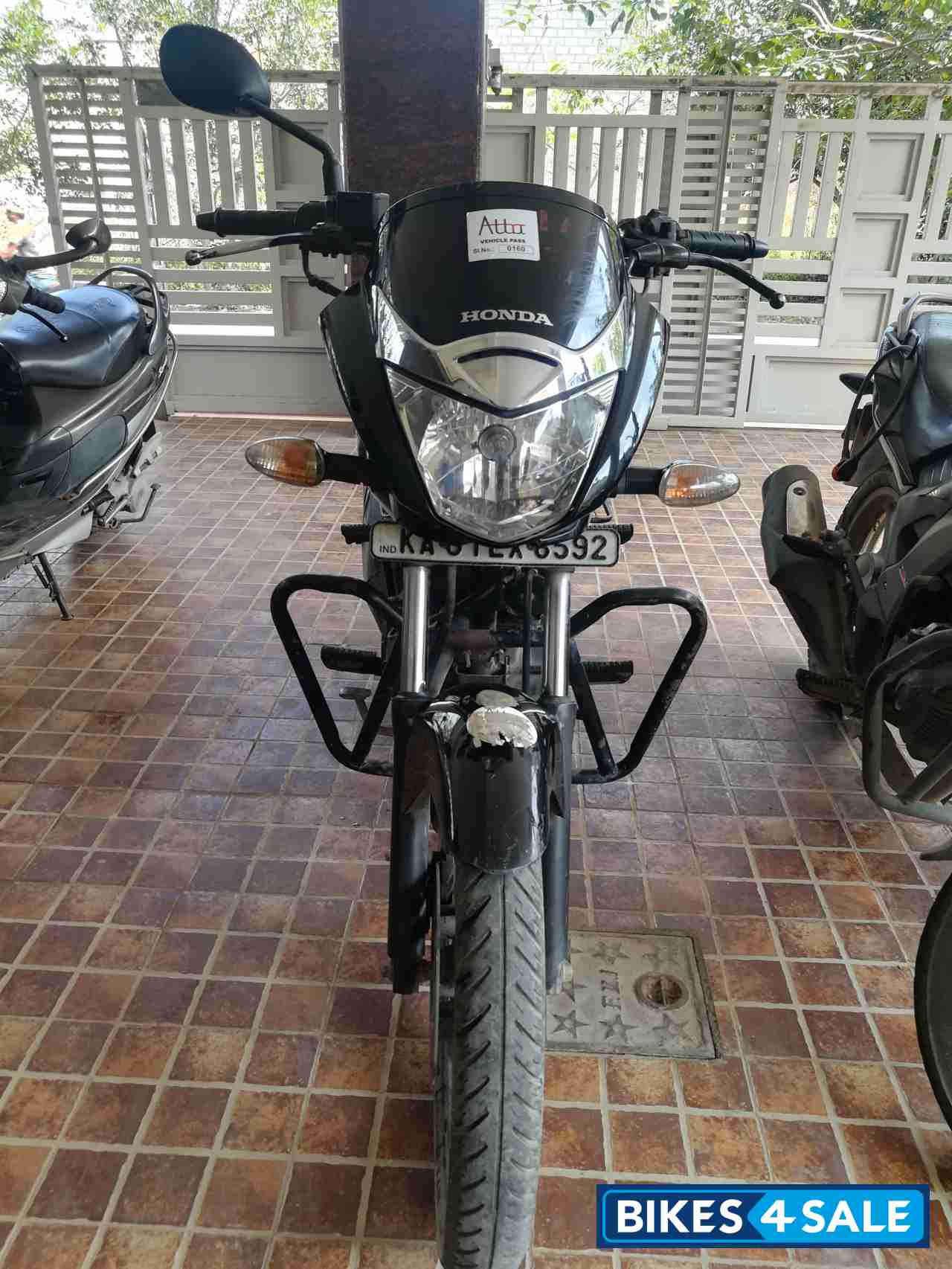 Night Black Honda CB Unicorn