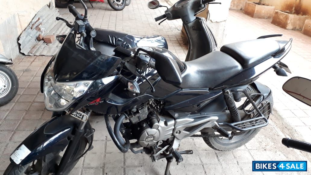 Black Bajaj Pulsar 135LS