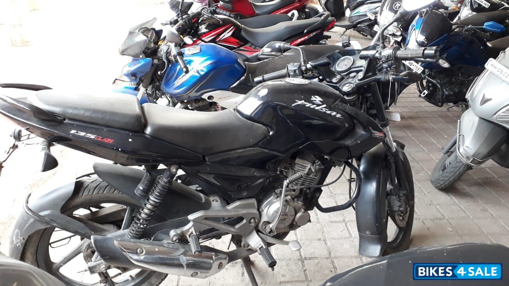 Black Bajaj Pulsar 135LS