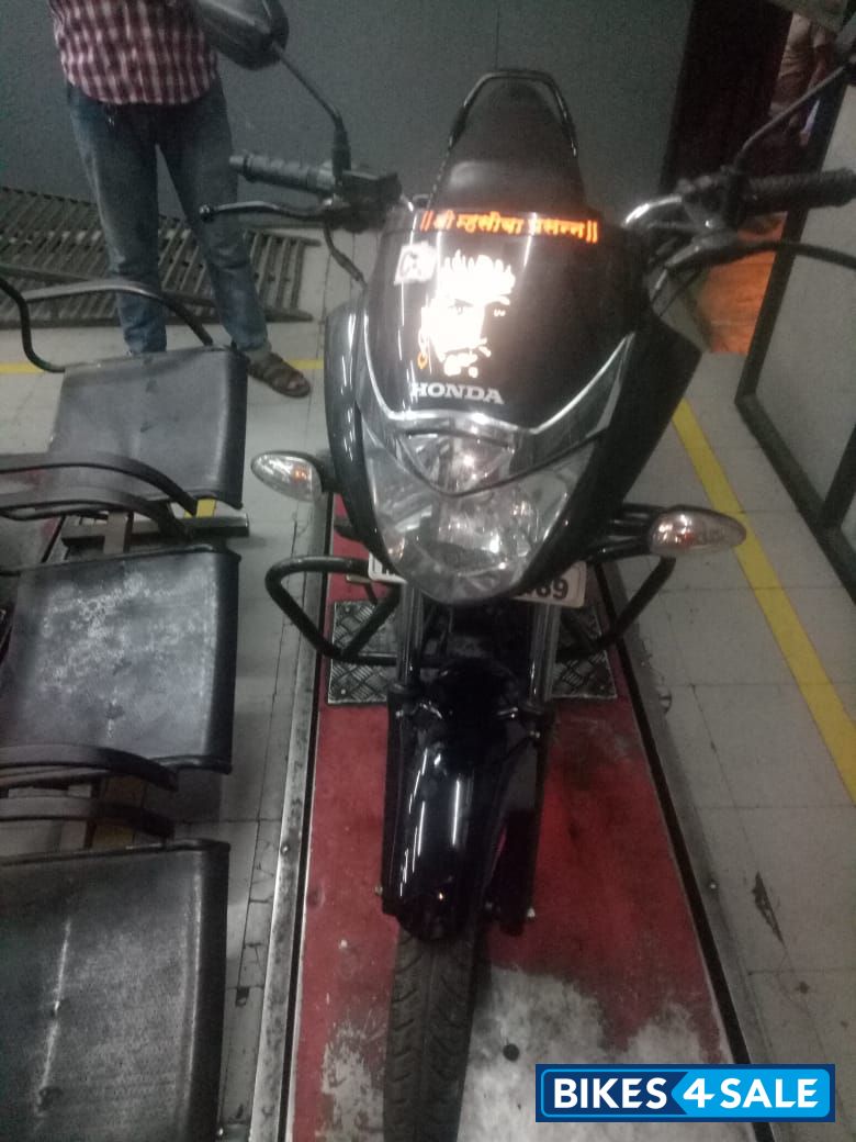 Black Honda CB Unicorn