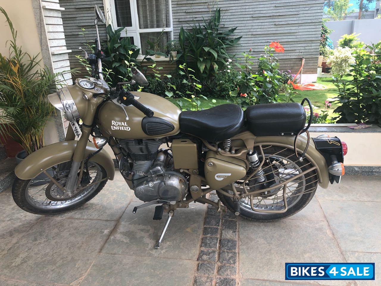 Desert Storm Royal Enfield Classic Desert Storm