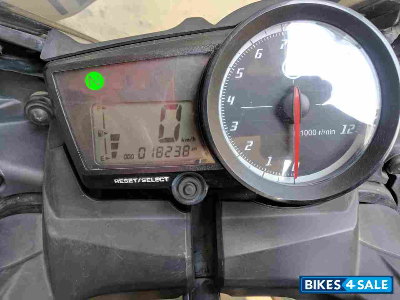 White-blue Yamaha YZF R15 V2